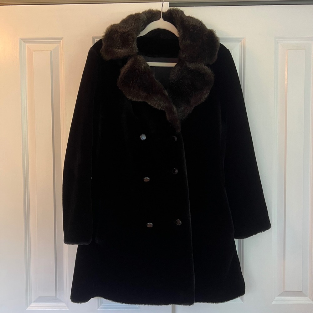 Chic Black Faux Fur Women's Teddy Jacket